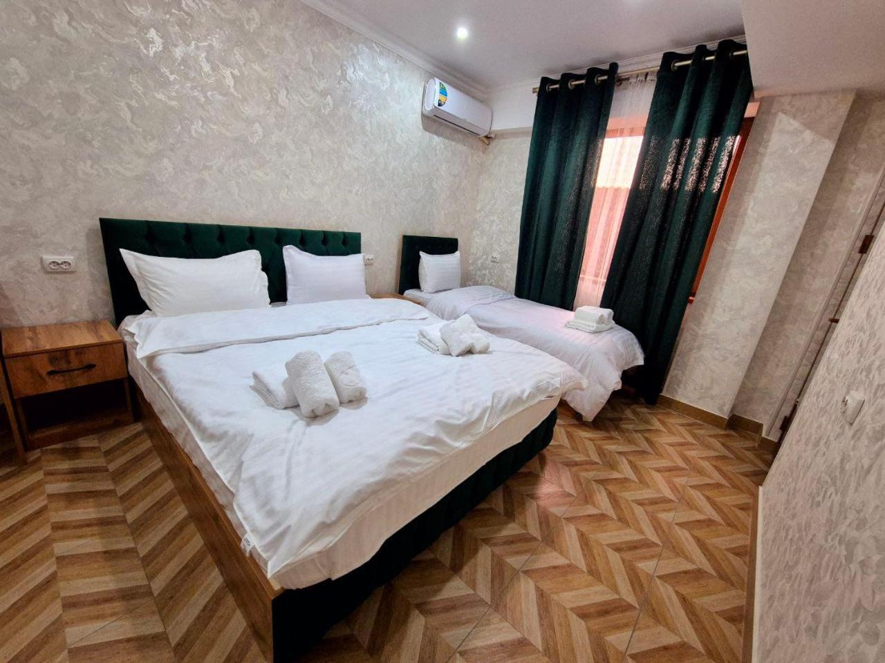Samarkand Imron Hotel Екстер'єр фото