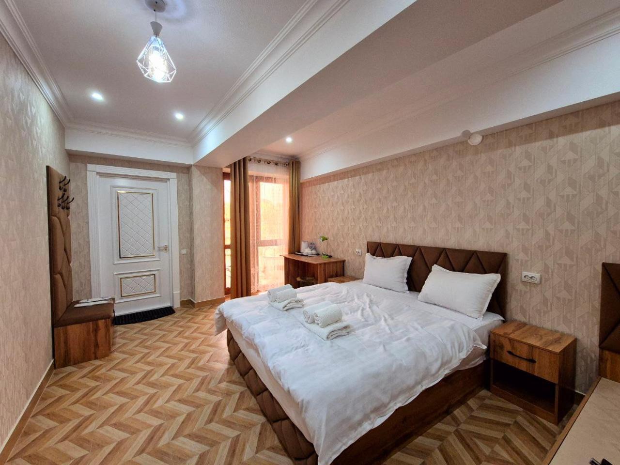 Samarkand Imron Hotel Екстер'єр фото