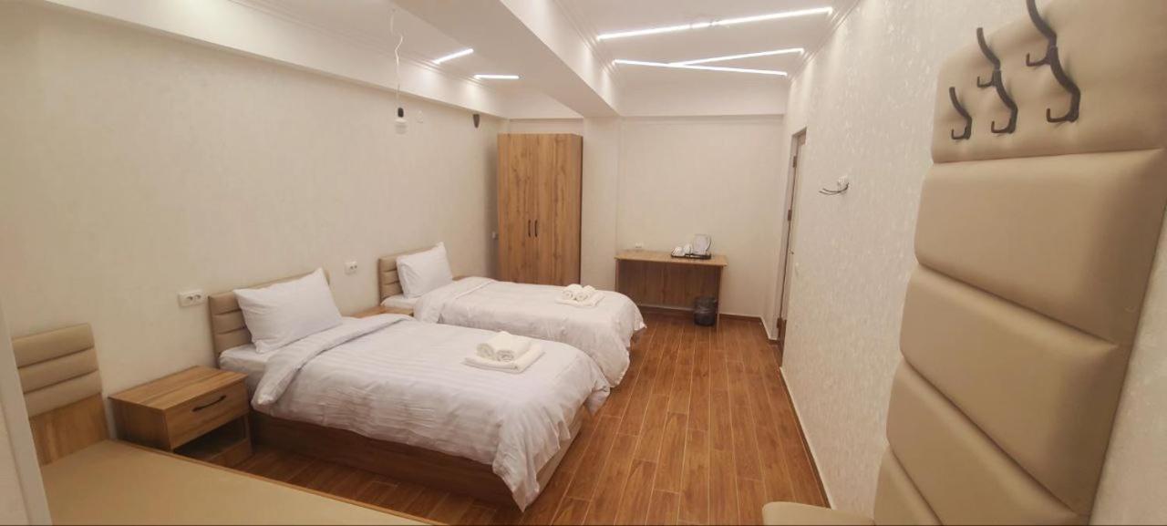 Samarkand Imron Hotel Екстер'єр фото