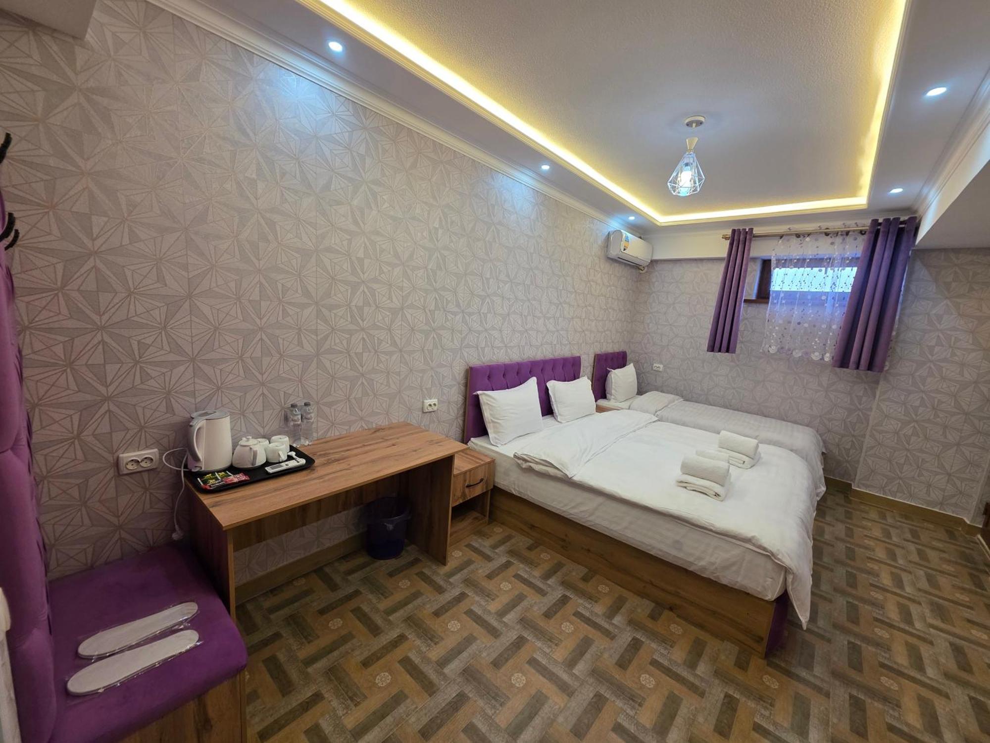 Samarkand Imron Hotel Екстер'єр фото